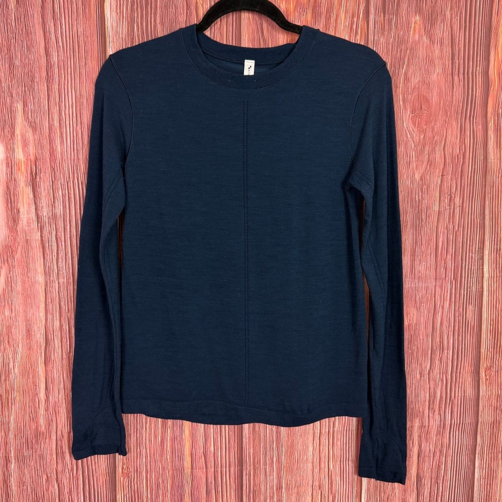 Athleta Womens Navy Blue Long Sleeve Crew Neck Knit Top Size Medium Thumbholes